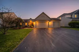 1913 Mallow Ln, Grove City, OH 43123 - Photo 1