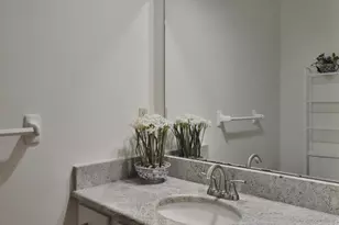 914 Loch Ness Ave, Columbus, OH 43085 - Photo 18