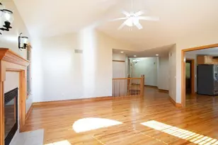 9815 Malibu Ct, Plain City, OH 43064 - Photo 4