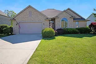 9815 Malibu Ct, Plain City, OH 43064 - Photo 2