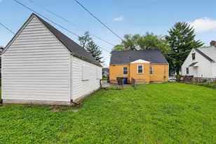 2458 Renwood Pl, Columbus, OH 43211 - Photo 4
