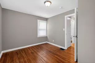 2458 Renwood Pl, Columbus, OH 43211 - Photo 14