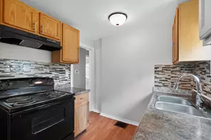 2468 McGuffey Rd, Columbus, OH 43211 - Photo 16