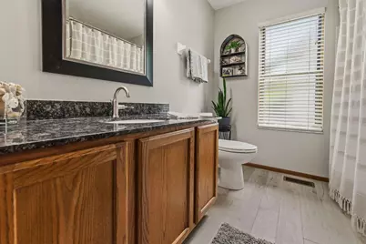 7686 Pinehill Road, Lewis Center, OH 43035 - Photo 44