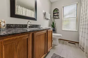 7686 Pinehill Rd, Lewis Center, OH 43035 - Photo 44