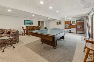 7686 Pinehill Rd, Lewis Center, OH 43035 - Photo 48