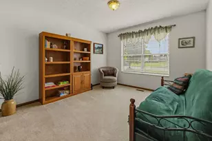 7686 Pinehill Rd, Lewis Center, OH 43035 - Photo 40