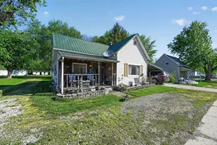58 Biddle Blvd, Bloomingburg, OH 43106 - Photo 1