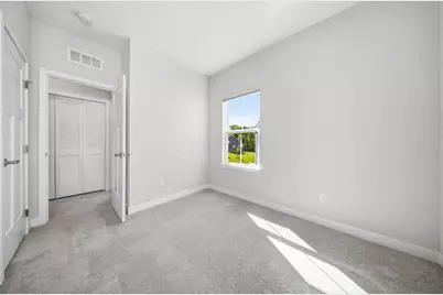 216 Via Veneto, Delaware, OH 43015 - Photo 34