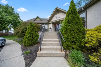 3250 W Henderson Road #103, Columbus, OH 43220 - Photo 2