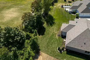 9882 Saddle Creek Trail, Centerville, OH 45458 - Photo 56