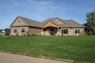 9882 Saddle Creek Trail, Centerville, OH 45458 - Photo 4