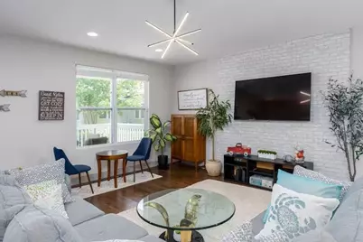 114 E Patterson Avenue, Columbus, OH 43202 - Photo 6