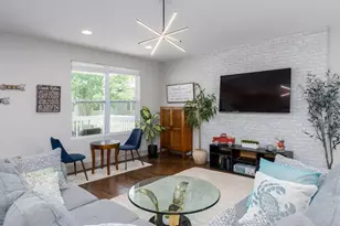 114 E Patterson Ave, Columbus, OH 43202 - Photo 6