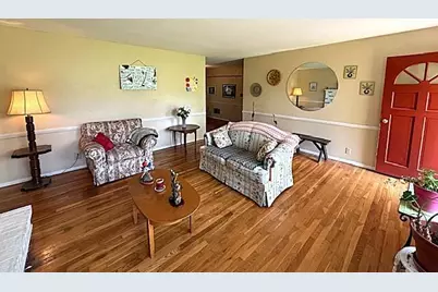 300 Eastlawn Circle, Zanesville, OH 43701 - Photo 14