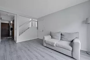 5261 Deignese Pl, Columbus, OH 43228 - Photo 6