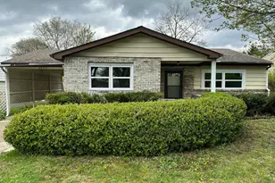3026 Baker Hill Rd, Columbus, OH 43207 - Photo 2