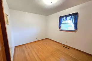 2426 E Mansfield St, Bucyrus, OH 44820 - Photo 16