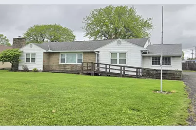 2426 E Mansfield Street, Bucyrus, OH 44820 - Photo 1