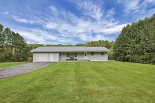 4377 Hickman Rd NE, Newark, OH 43055 - Photo 2