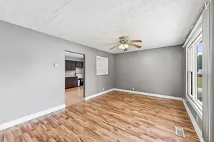 1972 Weiss Ave, Marion, OH 43302 - Photo 6