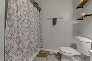 5060 Wheeling Rd NE, Lancaster, OH 43130 - Photo 32