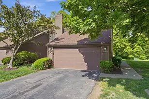 2110 Willowick Square, Columbus, OH 43229 - Photo 2