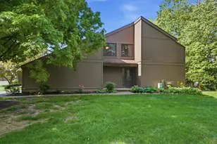 2110 Willowick Square, Columbus, OH 43229 - Photo 1