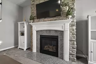 43 Burroughs Dr, Ashville, OH 43103 - Photo 16