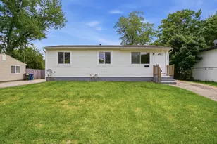 2264 Majestic Dr W, Columbus, OH 43232 - Photo 26