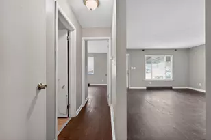 806 S Hampton Rd, Columbus, OH 43227 - Photo 6