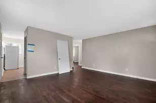 806 S Hampton Rd, Columbus, OH 43227 - Photo 6