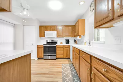 1210 Shawnee Trace, Bellefontaine, OH 43311 - Photo 6