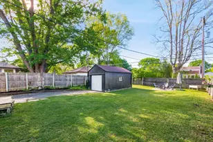 175 E Weisheimer Rd, Columbus, OH 43214 - Photo 40
