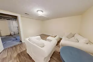 729 Febor Ct, Columbus, OH 43204 - Photo 24