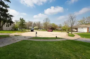 729 Febor Ct, Columbus, OH 43204 - Photo 28