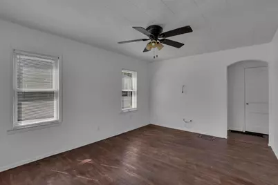 2298 Holt Avenue, Columbus, OH 43219 - Photo 6