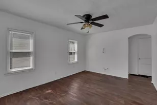 2298 Holt Ave, Columbus, OH 43219 - Photo 6
