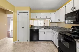 1148 Wexford Green Blvd, Columbus, OH 43228 - Photo 16