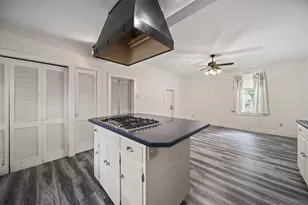 325 E Chestnut St, Lancaster, OH 43130 - Photo 8