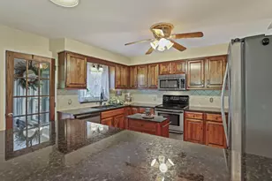 225 Sebaugh Dr, Zanesville, OH 43701 - Photo 14