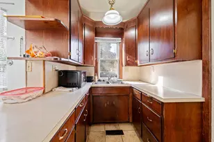 217 E Oakland Ave, Columbus, OH 43201 - Photo 14