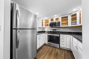 1000 Urlin Ave, Columbus, OH 43212 - Photo 10