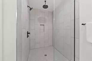 1097 Franklin Ave, Columbus, OH 43205 - Photo 18