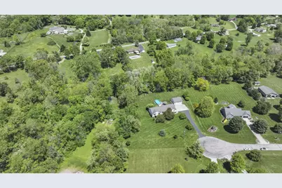 164 Canyon Villa Drive, Hebron, OH 43025 - Photo 2