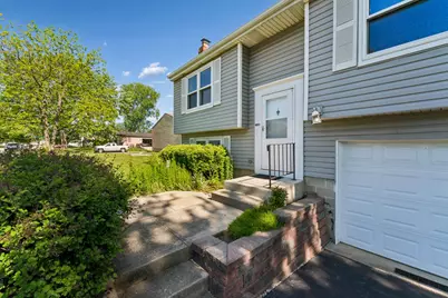 3946 Deer Lake Way, Columbus, OH 43204 - Photo 4
