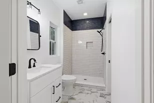 3800 Genessee, Columbus, OH 43219 - Photo 14