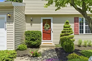 910 Hartney Dr, Columbus, OH 43230 - Photo 2