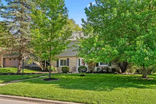 187 W Riverglen Dr, Columbus, OH 43085 - Photo 8