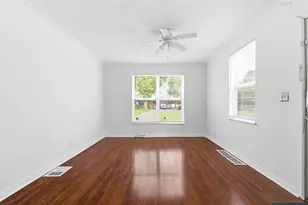 1706 Schilling Ln, Columbus, OH 43223 - Photo 10